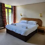 Rezort Lakeland Village 3*
