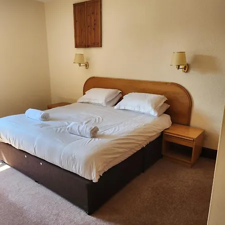 Lakeland Village Resort