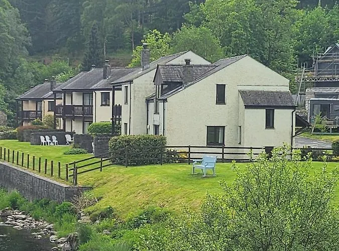 Lakeland Village Resort 3*