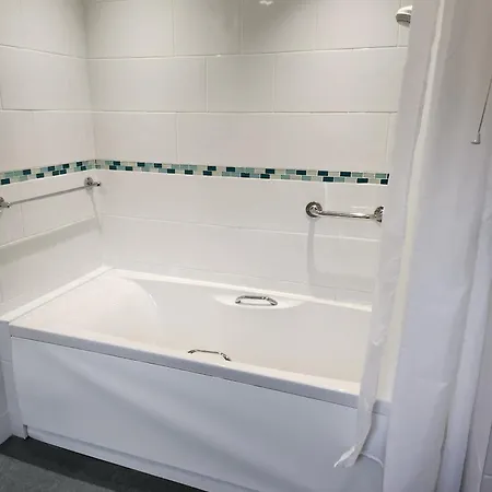 리조트 Lakeland Village 3*