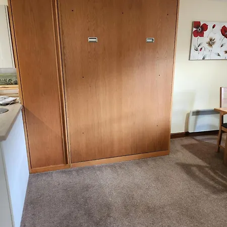 Lakeland Village 3*